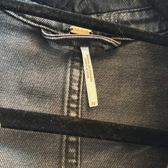 Free People moon dust Distressed Jean Jacket - Picture 7 of 9